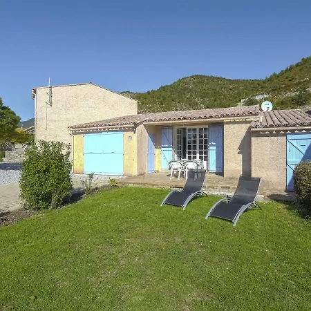 House Nearby The De Castillon Villa