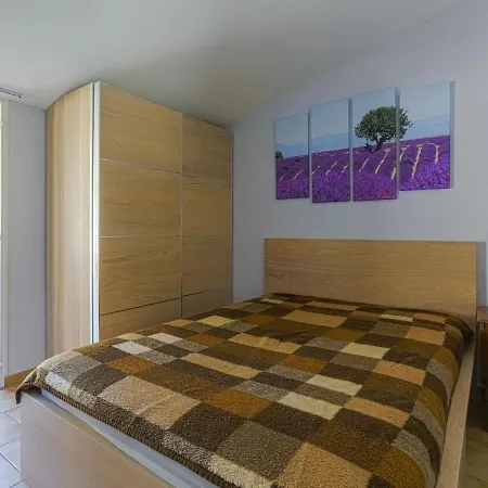 In Near And Forest Villa Castellane